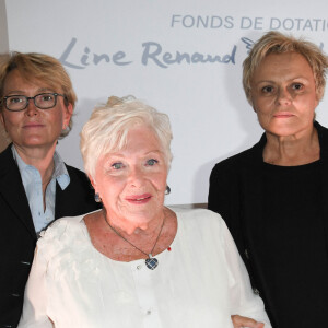 Claude Chirac, Line Renaud et Muriel Robin - 1ère édition de la remise du prix "Line Renaud - Loulou Gasté", pour la recherche médicale, à la Maison de la Recherche à Paris. Le 25 octobre 2019 © Coadic Guirec / Bestimage