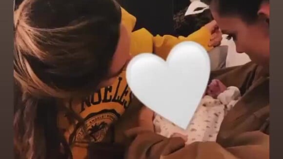 Iris Mittenaere et sa nièce Azel sur Instagram.