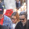 Joaquin Phoenix et sa compagne Rooney Mara - Les célébrités à la manifestation Fire Drill Friday dans les rues de Los Angeles, le 7 février 2020