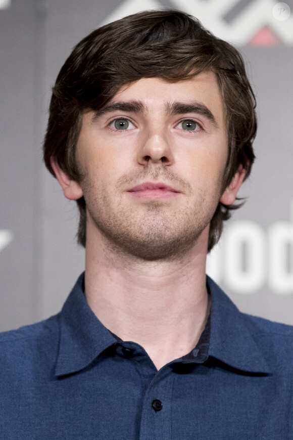 Freddie Highmore lors du photocall de la série "The Good Doctor" à Madrid. Le 26 mars 2019.