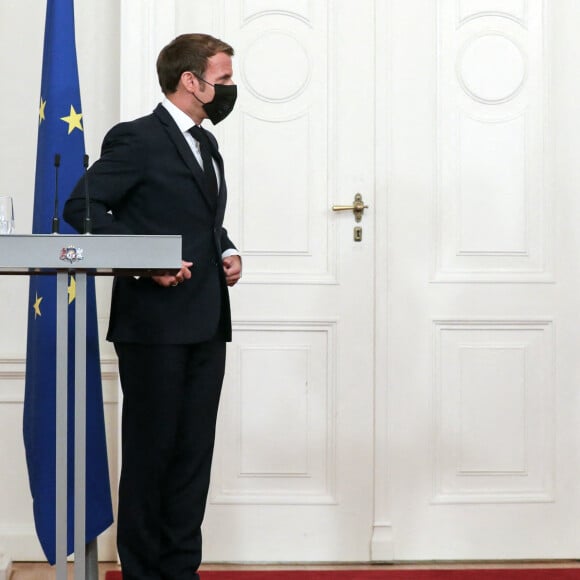 Le président Emmanuel Macron et le président de la Lettonie Egils Levits lors d'une conférence de presse conjointe au château de Riga, Lettonie après la cérémonie d'accueil le 29 septembre 2020. © Stéphane Lemouton / Bestimage