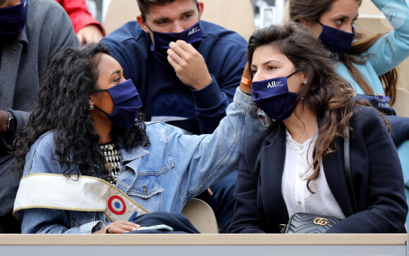 Clémence Botino, Miss France 2020, assiste des Internationaux de France de tennis à Roland Garros. Paris, le 30 Septembre 2020 © Dominique Jacovides / Bestimage