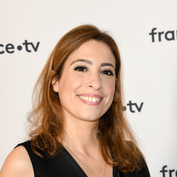 Léa Salamé au photocall de la conférence de presse de France 2 au théâtre Marigny à Paris le 18 juin 2019 © Coadic Guirec / Bestimage