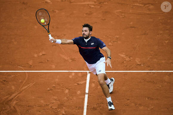 Hugo Gaston (FRA - 239ème mondial, 20ans) élimine Stan Wawrinka (CH - ancien vainqueur du tournoi, 17ème mondial) et file en 8es de finale lors du tournoi de Roland Garros à Paris le 2 octobre 2020. © Chryslene Caillaud / Panoramic / Bestimage