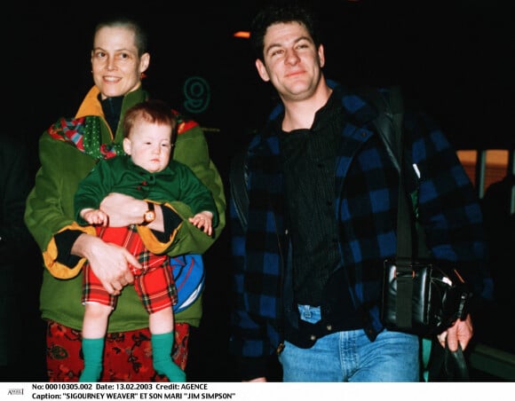 Archives - Sigourney Weaver et son mari Jim avec leur enfant. 