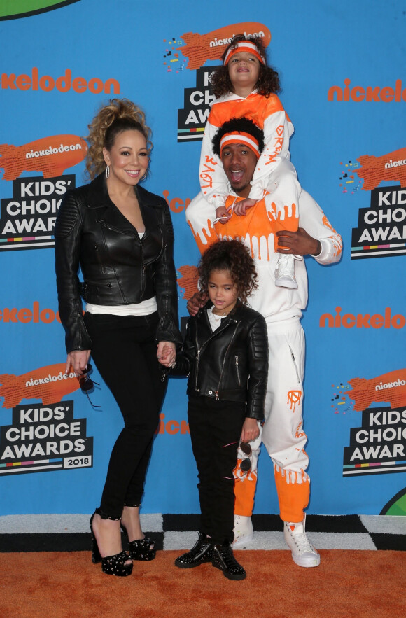 Mariah Carey et Nick Cannon avec leurs enfants Morrocan et Monroe à la soirée Nickelodeon's  Kids' Choice Awards à Inglewood