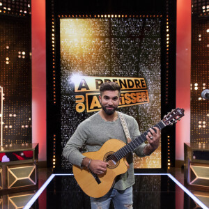 Exclusif - Kendji Girac est l'invité de l'émission "A prendre ou à laisser" présentée en direct sur C8 par Cyril Hanouna le 18 juin 2020. © Jack Tribeca / Bestimage 