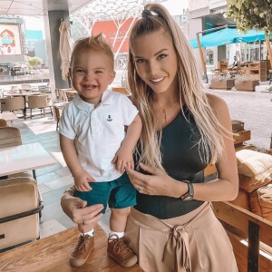 Jessica Thivenin en famille sur Instagram.