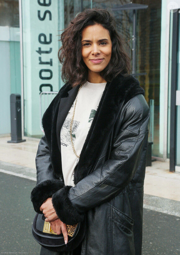 Exclusif - Shy'm arrive dans les studios de Radio France à Paris le 12 mars 2020. © Panoramic / Bestimage 