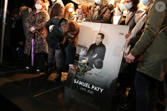 Marche Blanche en hommage à Samuel Paty, l'enseignant assassiné par un islamiste près du collège de l'Aulne à Conflans-Sainte-Honorine. Le 20 octobre 2020. © Panoramic / Bestimage