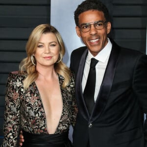 Ellen Pompeo et son mari Chris Ivery à la soirée Vanity Fair Oscar au Wallis Annenberg Center à Beverly Hills.