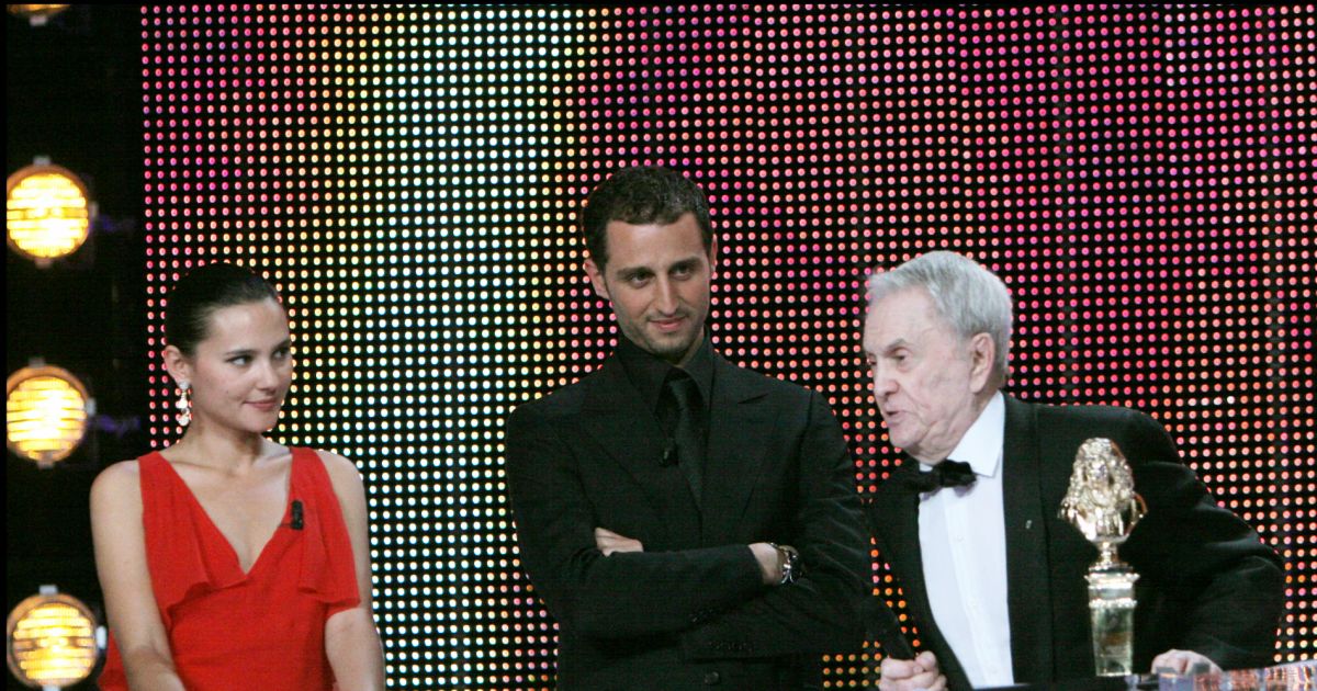 Virginie Ledoyen, Robert Hirsch et Arié Elmaleh Cérémonie de la 21e nuit des molières au Virginie Ledoyen, Robert Hirsch et Arié Elmaleh Cérémonie de la 21e nuit des molières au