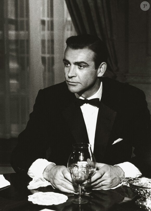 Archives - Sean Connery dans "Goldfinger" (1964). 