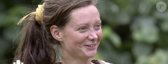 Alexandra dans "Koh-Lanta, Les 4 Terres" sur TF1.