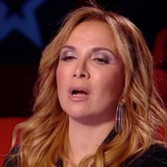 Hélène Ségara dans l'émission "La France a un incroyable talent" sur M6. Le 3 novembre 2020.