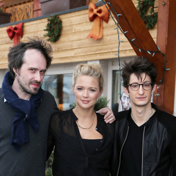 David Moreau, Virginie Efira, enceinte, et Pierre Niney au Festival de l'Alpe d'Huez le 19 janvier 2013.