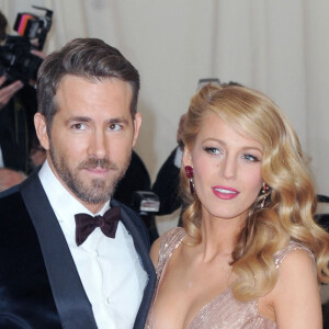 Blake Lively et son mari Ryan Reynolds - Soirée du Met Ball / Costume Institute Gala 2014: "Charles James: Beyond Fashion" à New York, le 5 mai 2014. 