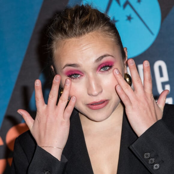 Chloé Jouannet au photocall du jury lors du 23e festival international du film de comédie de l'Alpe d'Huez, le 18 janvier 2020. © Cyril Moreau/Bestimage