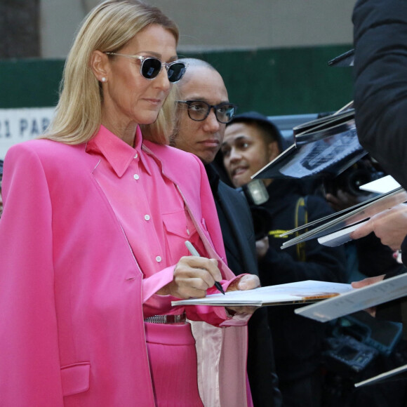 Celine Dion a choisi de s'habiller en rose pour la Journée Internationale pour les Droits des Femmes à New York le 7 mars 2020. 
