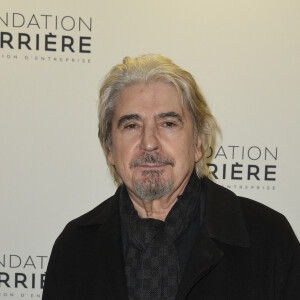 Serge Lama - Remise du prix de La Fondation Barrière pour la pièce "Skorpios Au Loin" au théâtre des Bouffes-Parisiens à Paris, France, le 18 octobre 2018. © Coadic Guirec/Bestimage