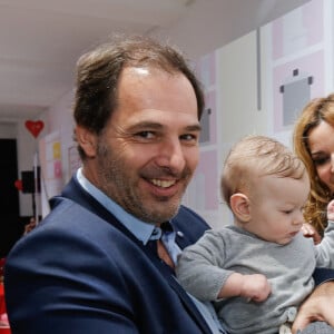 Exclusif - Prix Spécial - Ingrid Chauvin avec son mari Thierry Peythieu et leur fils Tom - Election du Bébé Cadum 2017 lors de la "Rigoladerie Cadum, la family party engagée" en présence des marraines et de l'association "Coeur a Coeur" à Paris le 4 février 2017. © Philippe Doignon /