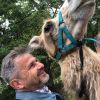 Fabrice de "Koh-Lanta" avec un chameau, le 23 août 2020