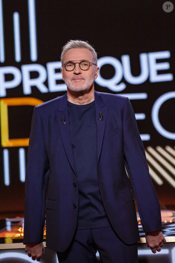 Exclusif - Laurent Ruquier - Pendant l'enregistrement de l'émission On Est Presque En Direct, présentée par L.Ruquier, et diffusée sur France 2 avec pour invités : M.Kaye, C.Bruni, L.Salamé, R.Bachelot, G.C Malade, D.Foenkinos et d'autres à Paris le 14 novembre 2020. © Jack Tribeca / Bestimage  