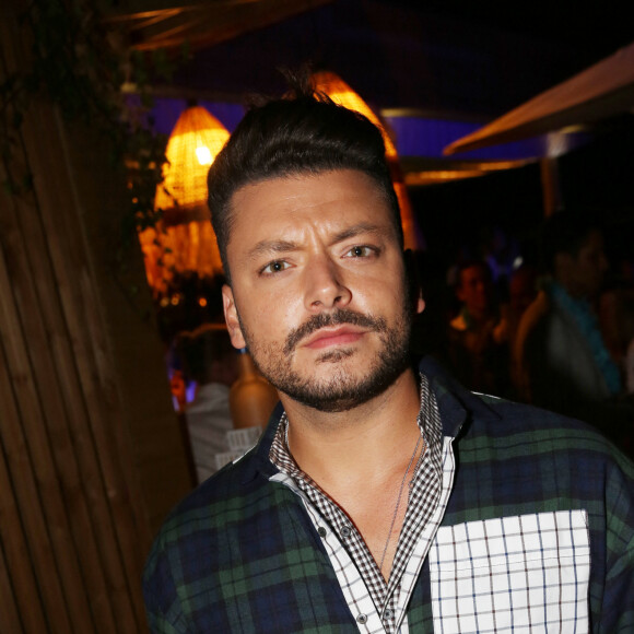 Kev Adams lors de la soirée d'inauguration du restaurant du groupe d'H.Gaouaoui et du chef N.Tarayre "Splash" au port Van Gogh, en bord de Seine à Asnières, France, le 12 septembre 2019. © Rachid Bellak/Bestimage