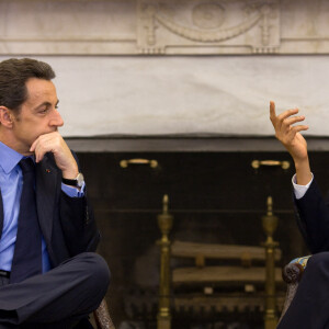 Nicolas Sarkozy et Barack Obama dans le bureau ovale de la Maison Blanche. Le 30 mars 2010