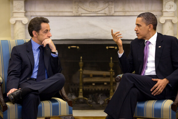 Nicolas Sarkozy et Barack Obama dans le bureau ovale de la Maison Blanche. Le 30 mars 2010