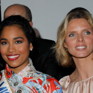 Clémence Botino (Miss France 2020) et Sylvie Tellier - Arrivées au défilé de mode prêt-à-porter automne-hiver 2020/2021 Leonard à Paris. Le 27 février 2020 © Veeren Ramsamy - Christophe Clovis / Bestimage