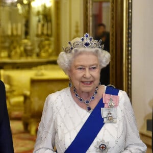 La reine Elisabeth II et le prince Philip, duc d'Edimbourg reçoivent le président chinois Xi Jinping et sa femme Peng Liyuan pour un dîner d'Etat au Palais de Buckingham, le 20 octobre 2015.