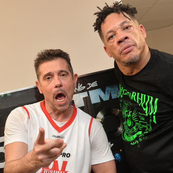 Exclusif - Remise d'un multi disque de platine (2,5 Millions de vente) à JoeyStarr et Kool Shen lors de l'after party du Concert du Suprême NTM à l'AccorHotels Arena de Bercy à Paris le 23 novembre 2019. © Ramsamy Veeren / Bestimage