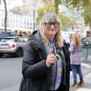 Exclusif - Christine Bravo quitte les studios de RTL à Neuilly-sur-Seine, le 23 octobre 2020.