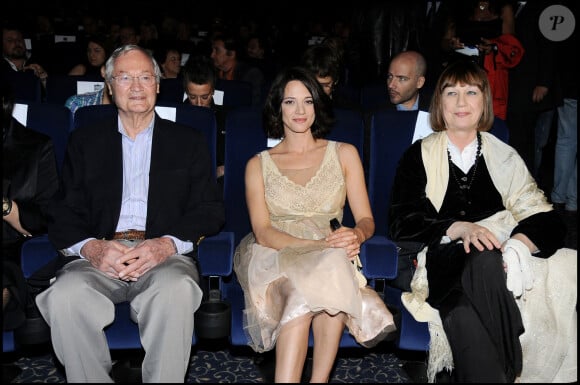 Asia Argento, sa mère Daria Nicolodi et Roger Gorman - Fantafestival au cinéma Ambassy à Rome. Le 25 mai 2010.