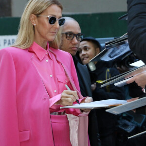 Celine Dion a choisi de s'habiller en rose pour la Journée Internationale pour les Droits des Femmes à New York le 7 mars 2020. 