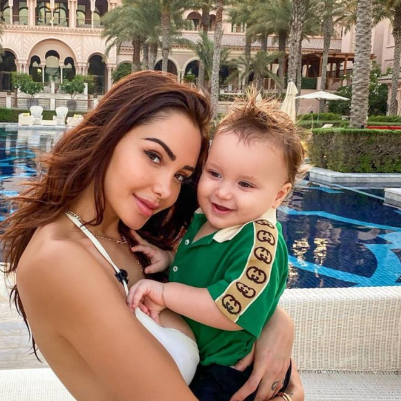 Nabilla avec son fils Milann (1 an) sur Instagram