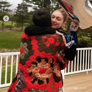 Gigi Hadid a fêté ses 25 ans avec sa soeur Bella Hadid et son petit ami Zayn Malik. Avril 2020.