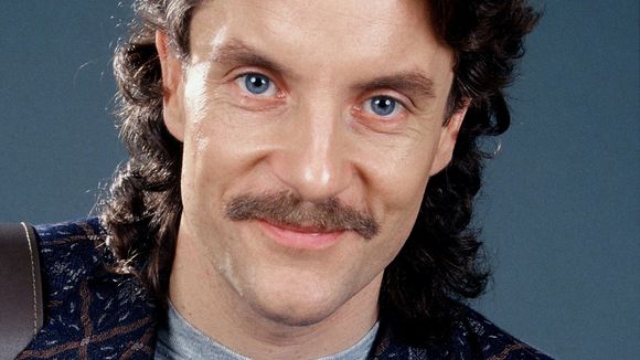 Francis Cabrel révèle pourquoi il a rasé sa moustache : "Personne ne s'en est aperçu !"