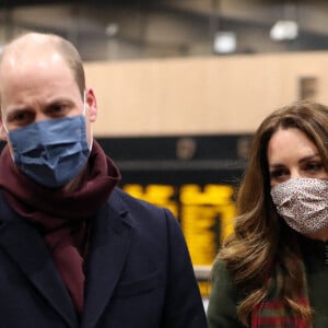 Le prince William, duc de Cambridge, et Catherine Kate Middleton, duchesse de Cambridge prennent un train à la Gare d'Euston pour une tournée à travers le Royaume Uni le 6 décembre 2020.