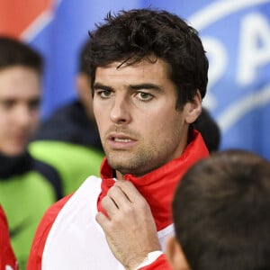 Yoann Gourcuff - Karine Ferri encourage son compagnon Yoann Gourcuff lors du match Psg-Rennes au Parc des Princes à Paris le 6 novembre 2016. (victoire 4-0 du Psg) © Pierre Perusseau/Bestimage