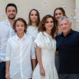  Rania de Jordanie, son mari le roi Abdallah II et leurs quatre enfants, le prince Hussein (26 ans), la princesse Iman (23 ans), la princesse Salma (19 ans) et le prince Hashem (15 ans) - Portrait pour l'anniversaire de la reine qui a fêté ses 50 ans le 31 août 2020. 
