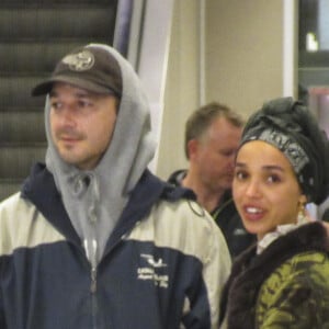 Exclusif - Shia LaBeouf et sa compagne FKA Twigs à l'aéroport de Salt Lake City.