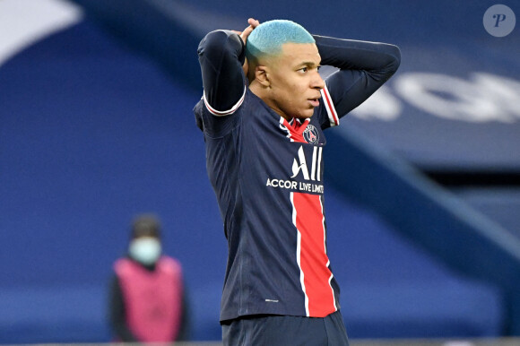 Kylian Mbappé lors du match de football PSG - Lorient (2-0) en ligue 1 Uber Eats au Parc des Princes à Paris le 16 décembre 2020. © FEP / Panoramic / Bestimage