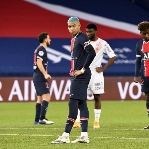 Kylian Mbappé lors du match de football PSG - Lorient (2-0) en ligue 1 Uber Eats au Parc des Princes à Paris le 16 décembre 2020. © FEP / Panoramic / Bestimage