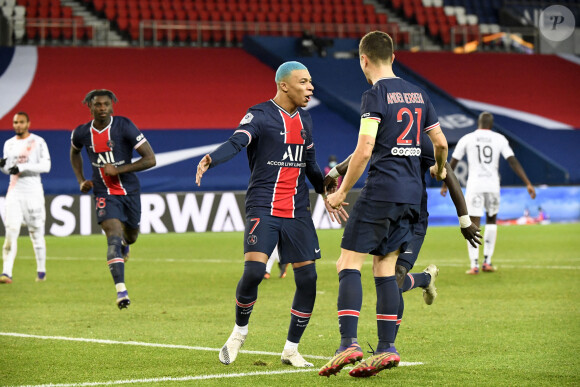 Kylian Mbappé lors du match de football PSG - Lorient (2-0) en ligue 1 Uber Eats au Parc des Princes à Paris le 16 décembre 2020. © FEP / Panoramic / Bestimage