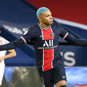 Kylian Mbappé lors du match de football PSG - Lorient (2-0) en ligue 1 Uber Eats au Parc des Princes à Paris le 16 décembre 2020. © FEP / Panoramic / Bestimage