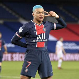 Kylian Mbappé lors du match de football PSG - Lorient (2-0) en ligue 1 Uber Eats au Parc des Princes à Paris le 16 décembre 2020. © FEP / Panoramic / Bestimage