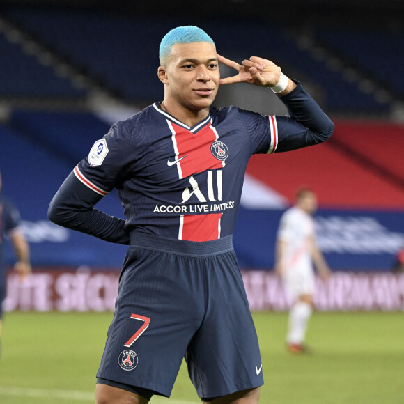 Kylian Mbappé lors du match de football PSG - Lorient (2-0) en ligue 1 Uber Eats au Parc des Princes à Paris le 16 décembre 2020. © FEP / Panoramic / Bestimage