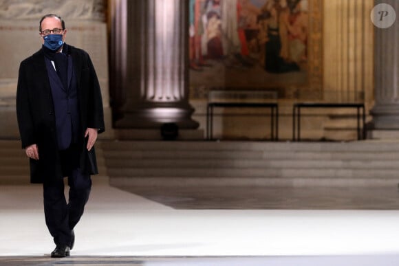 Francois Hollande - Le président de la République, Emmanuel Macron préside la cérémonie de panthéonisation de Maurice Genevoix, au Panthéon, Paris . © Stéphane Lemouton / Bestimage 